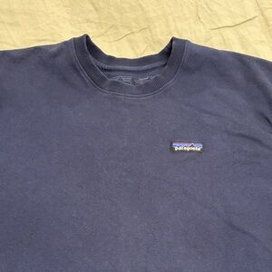 Patagonia Charcoal Crewneck Pullover men’s medium Blue Navy